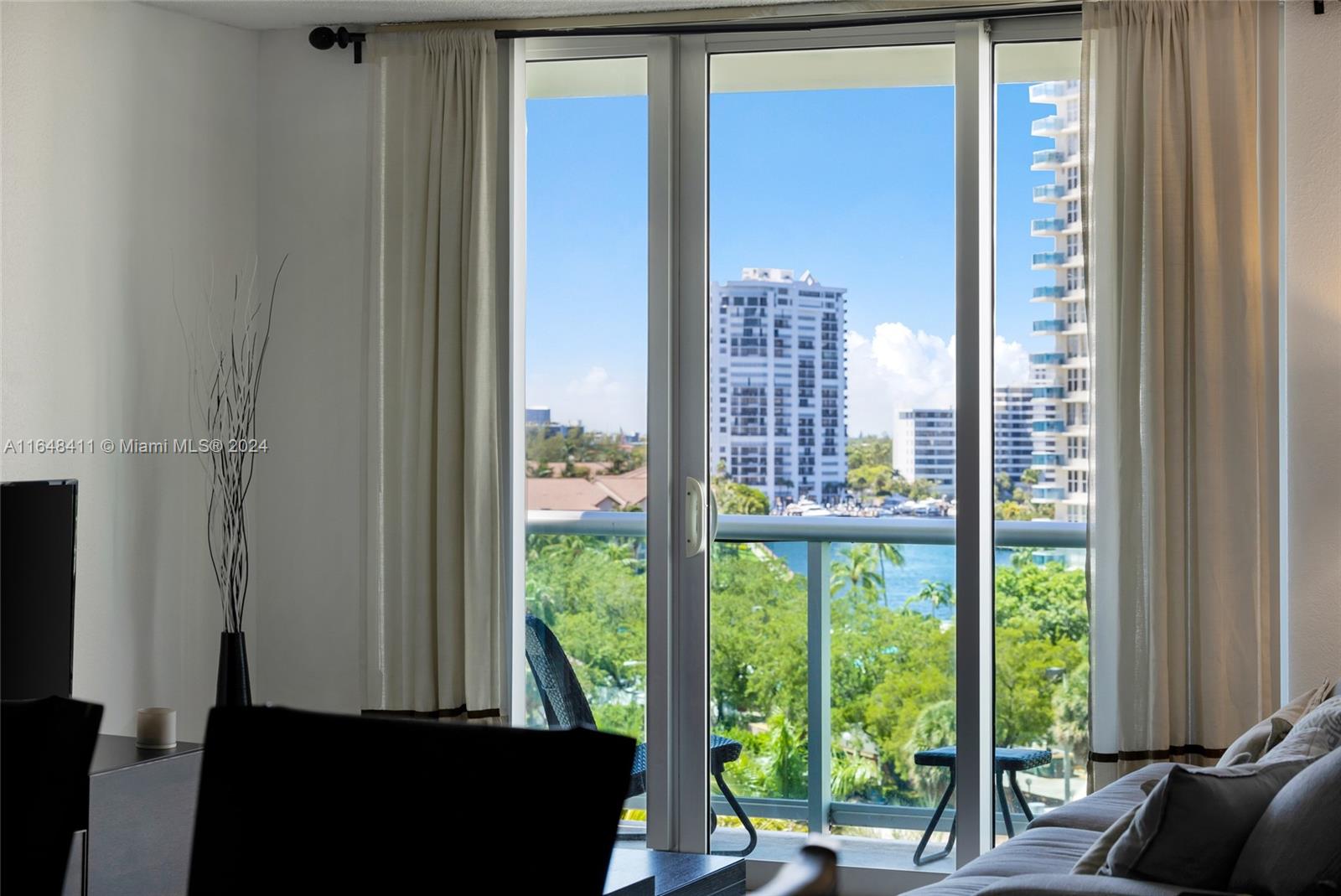 TIDES ON HOLLYWOOD BEACH - Residential