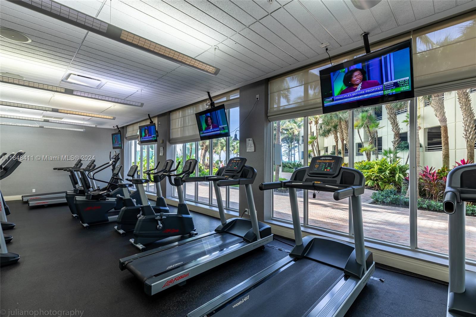 TIDES ON HOLLYWOOD BEACH - Residential