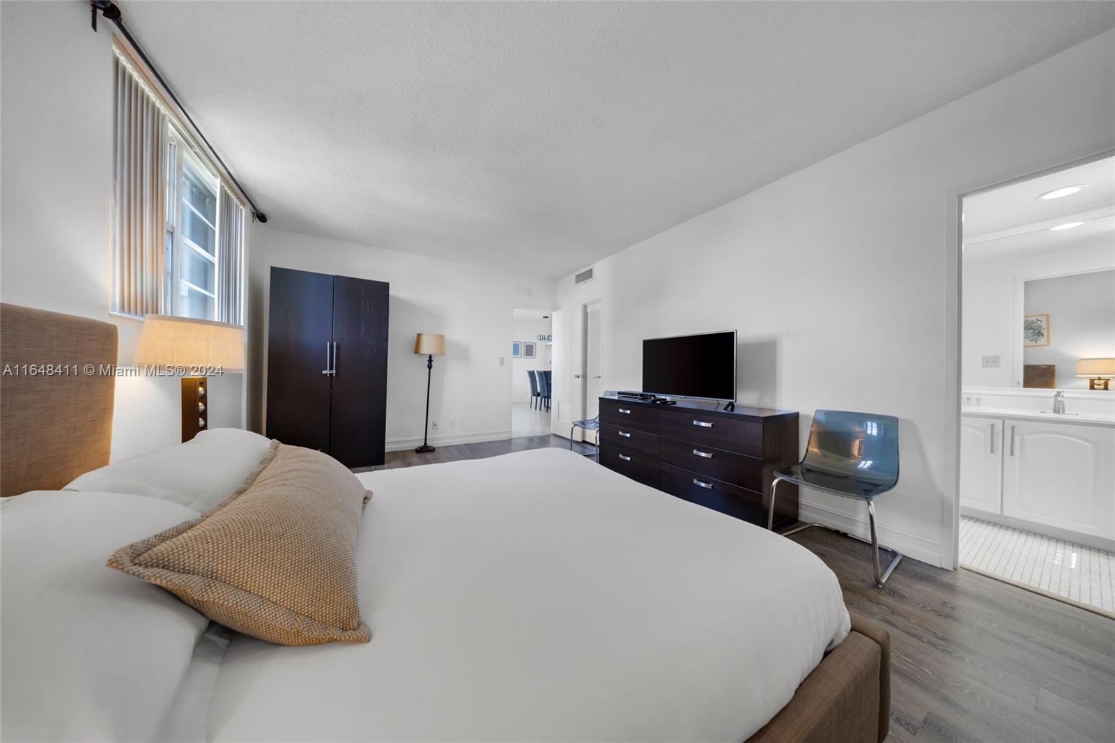 TIDES ON HOLLYWOOD BEACH - Residential