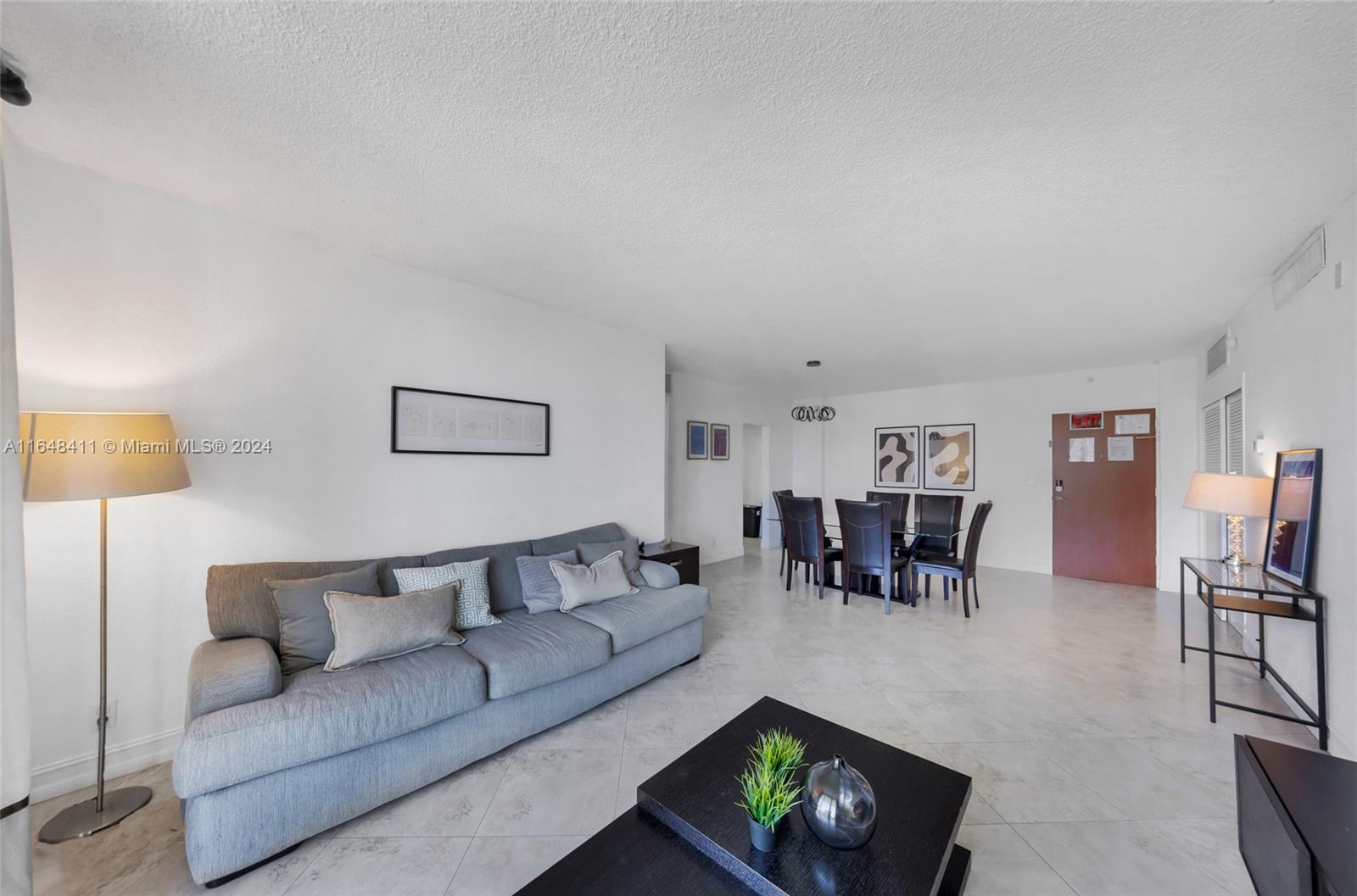TIDES ON HOLLYWOOD BEACH - Residential
