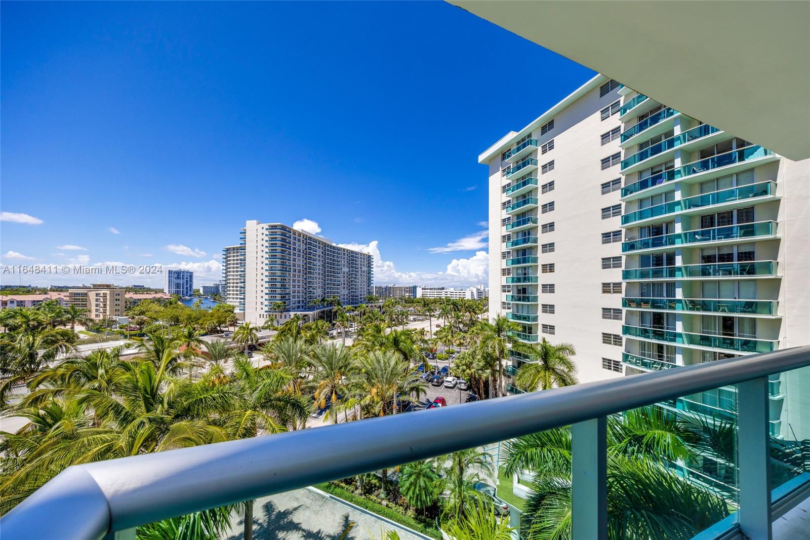 TIDES ON HOLLYWOOD BEACH - Residential
