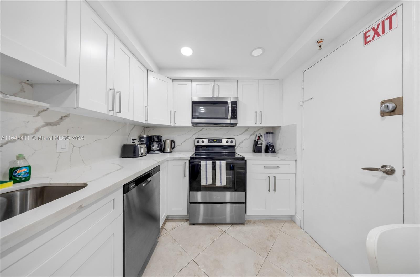 TIDES ON HOLLYWOOD BEACH - Residential