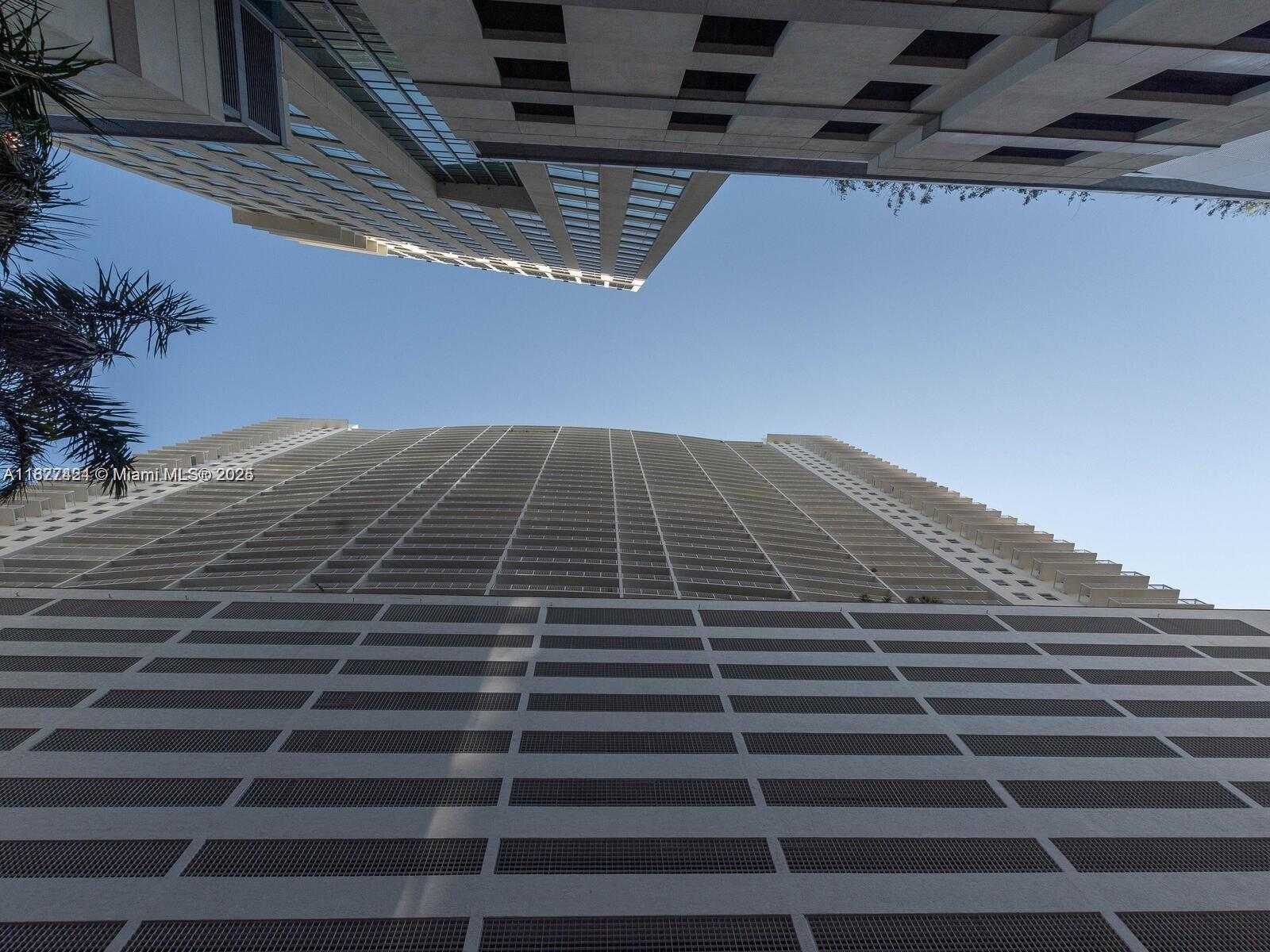 1200 Brickell Bay Dr 3210