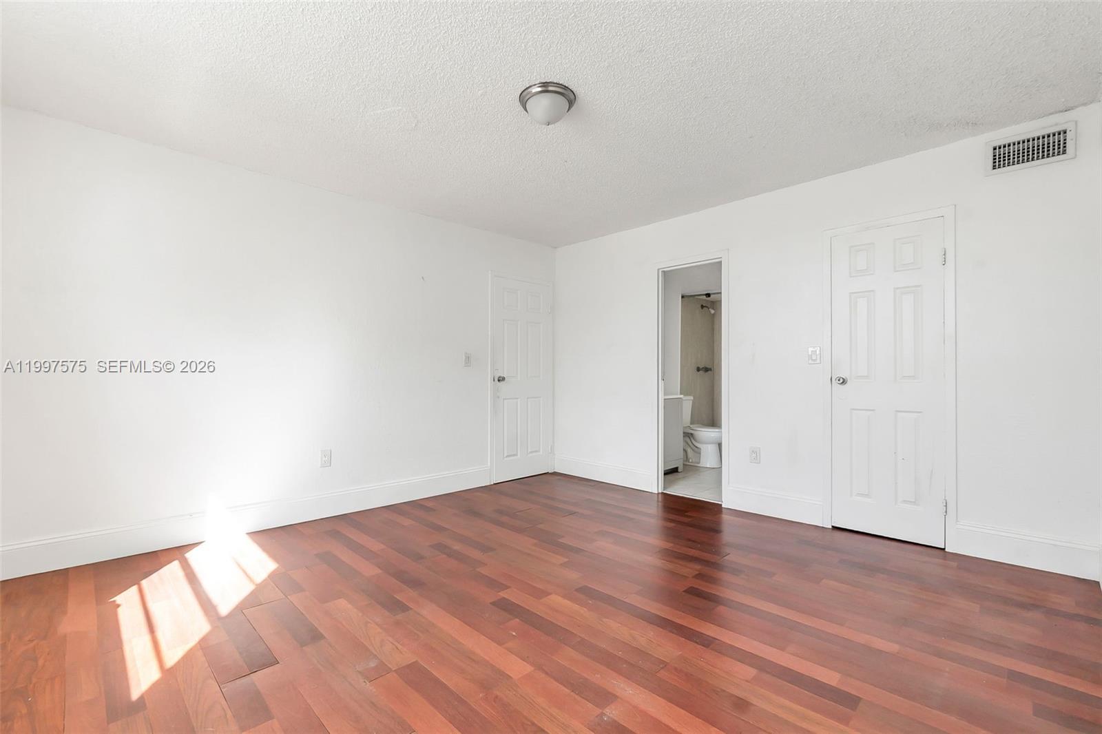 TREE GARDEN CONDO - Residential