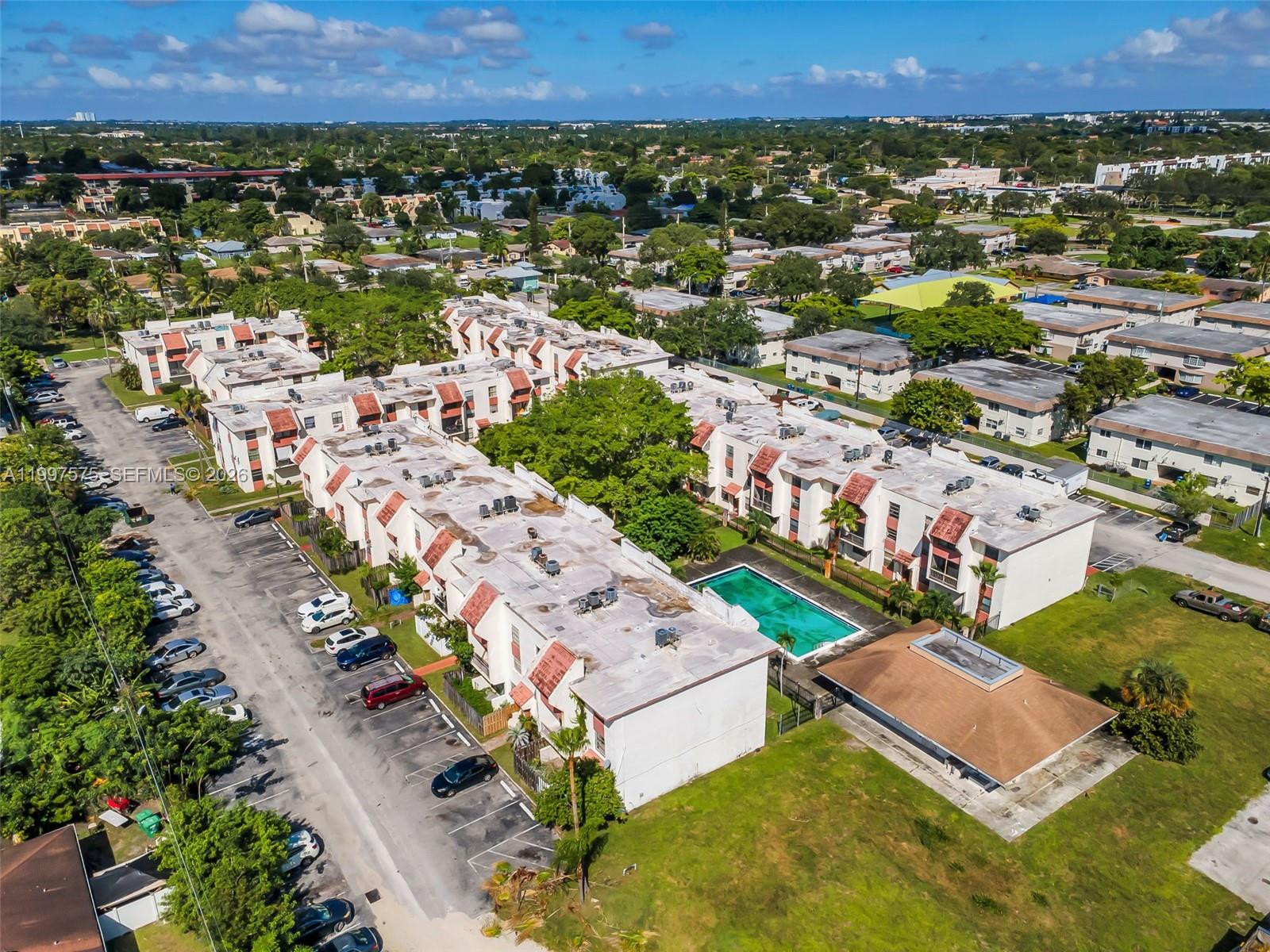 TREE GARDEN CONDO - Residential