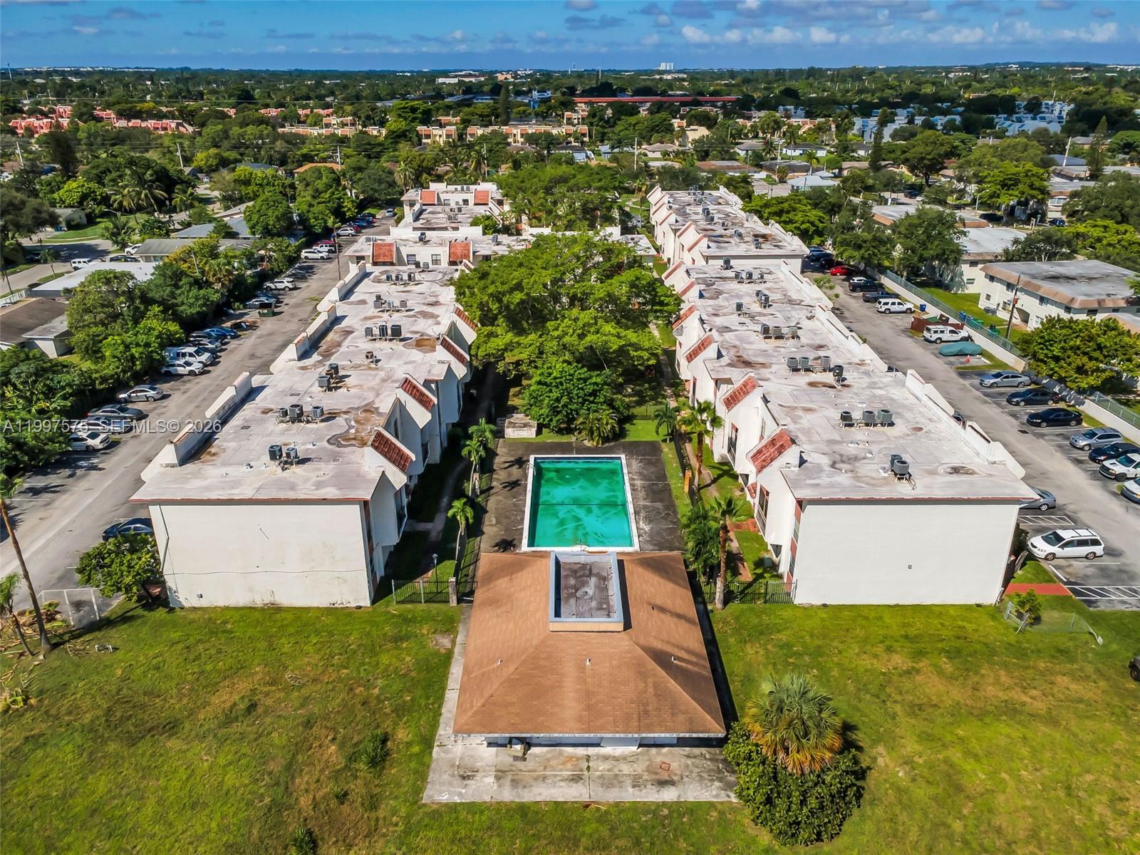 TREE GARDEN CONDO - Residential