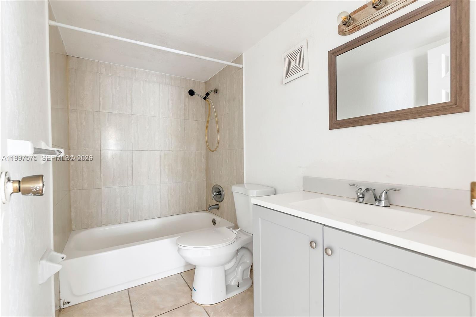 TREE GARDEN CONDO - Residential