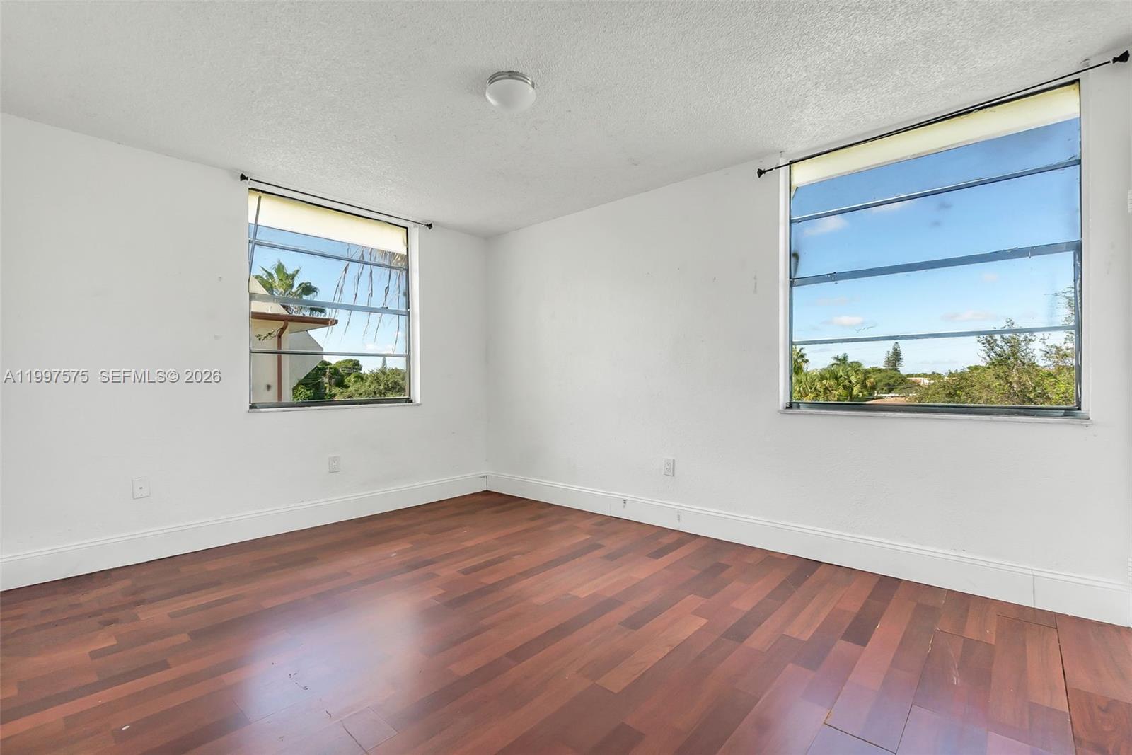 TREE GARDEN CONDO - Residential