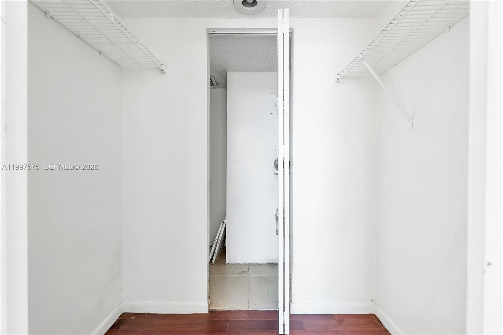 TREE GARDEN CONDO - Residential