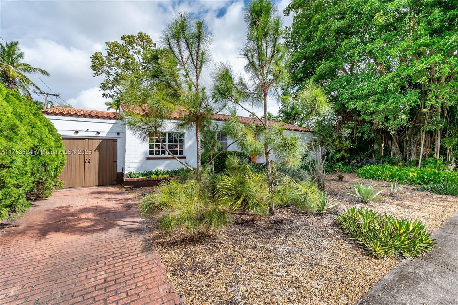 REV PL SEC 2 CC ESTATES - Residential