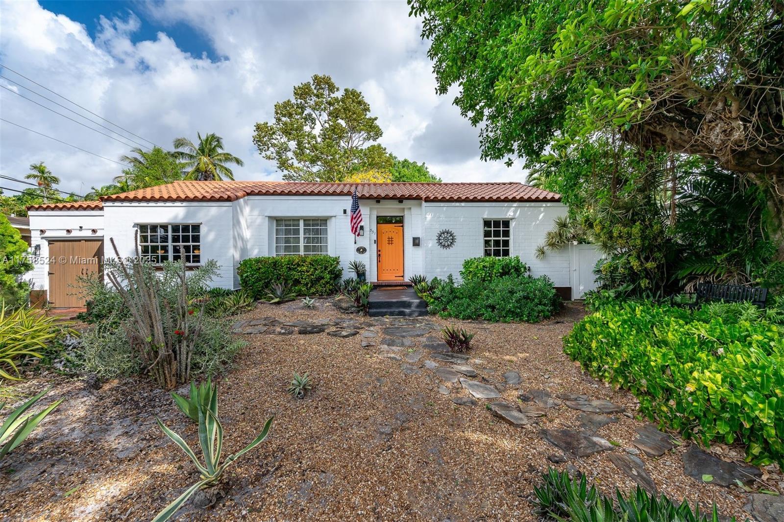 REV PL SEC 2 CC ESTATES - Residential