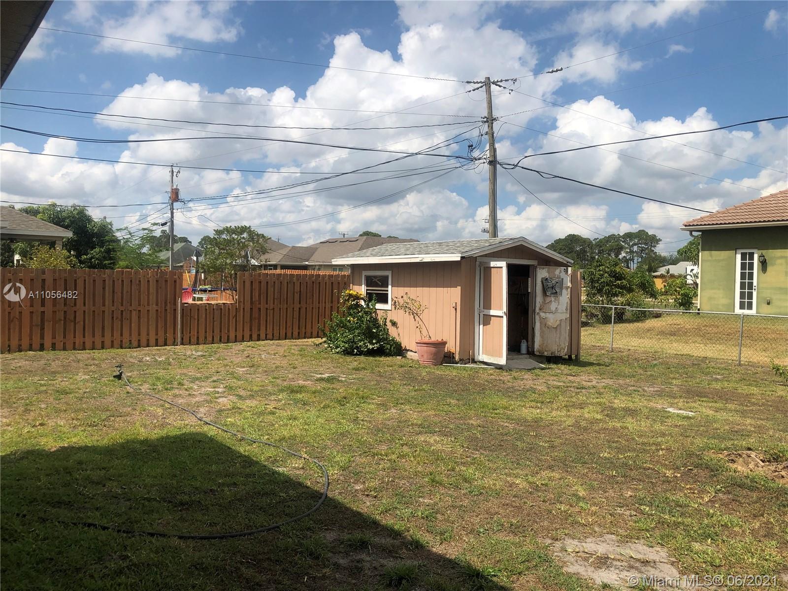 PORT ST LUCIE SECTION 8 - Residential
