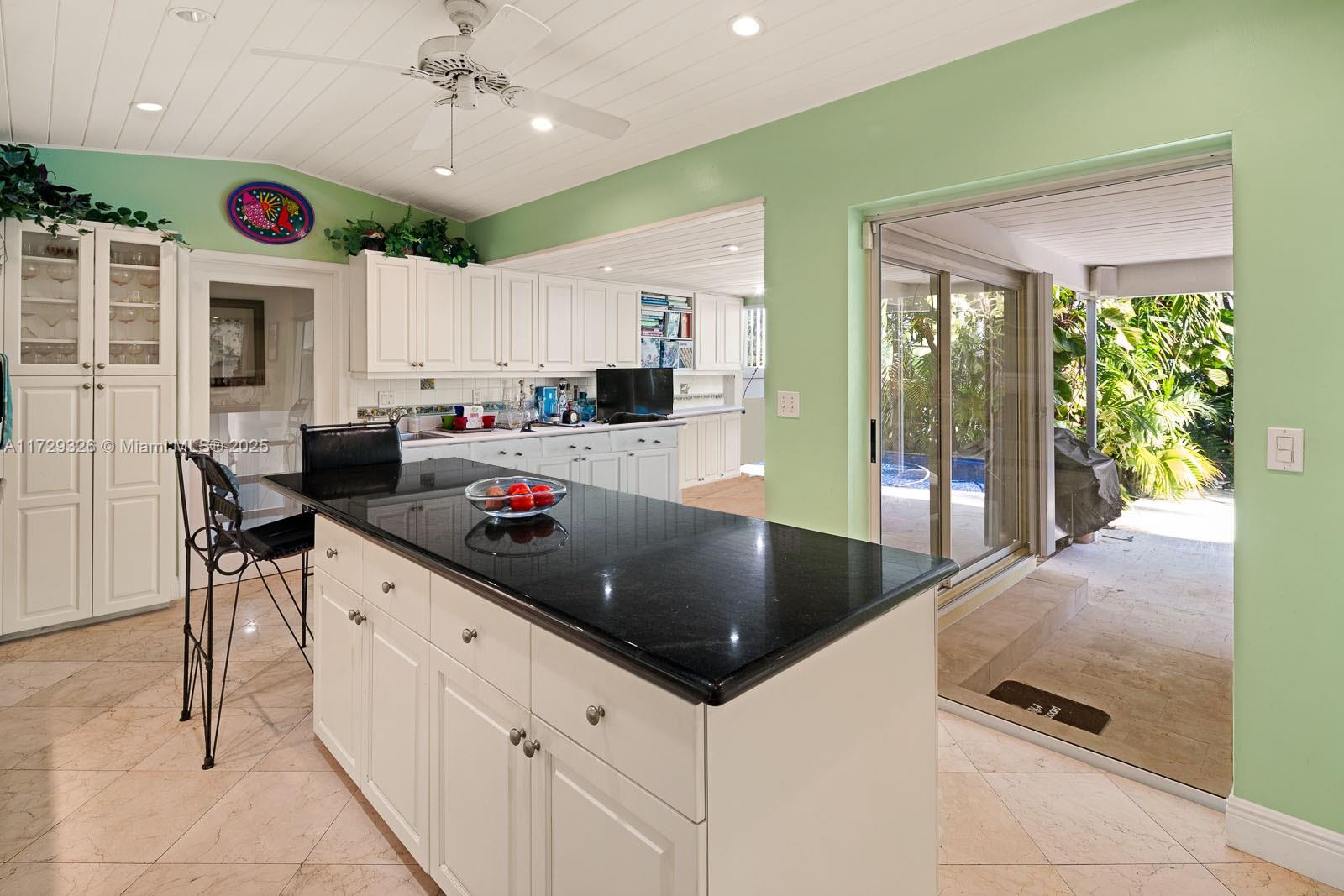 MASHTA ISLAND - Residential