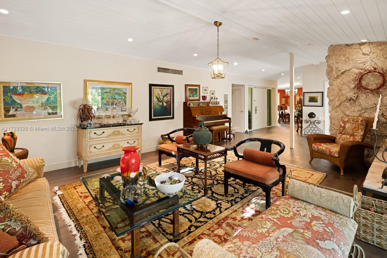 MASHTA ISLAND - Residential