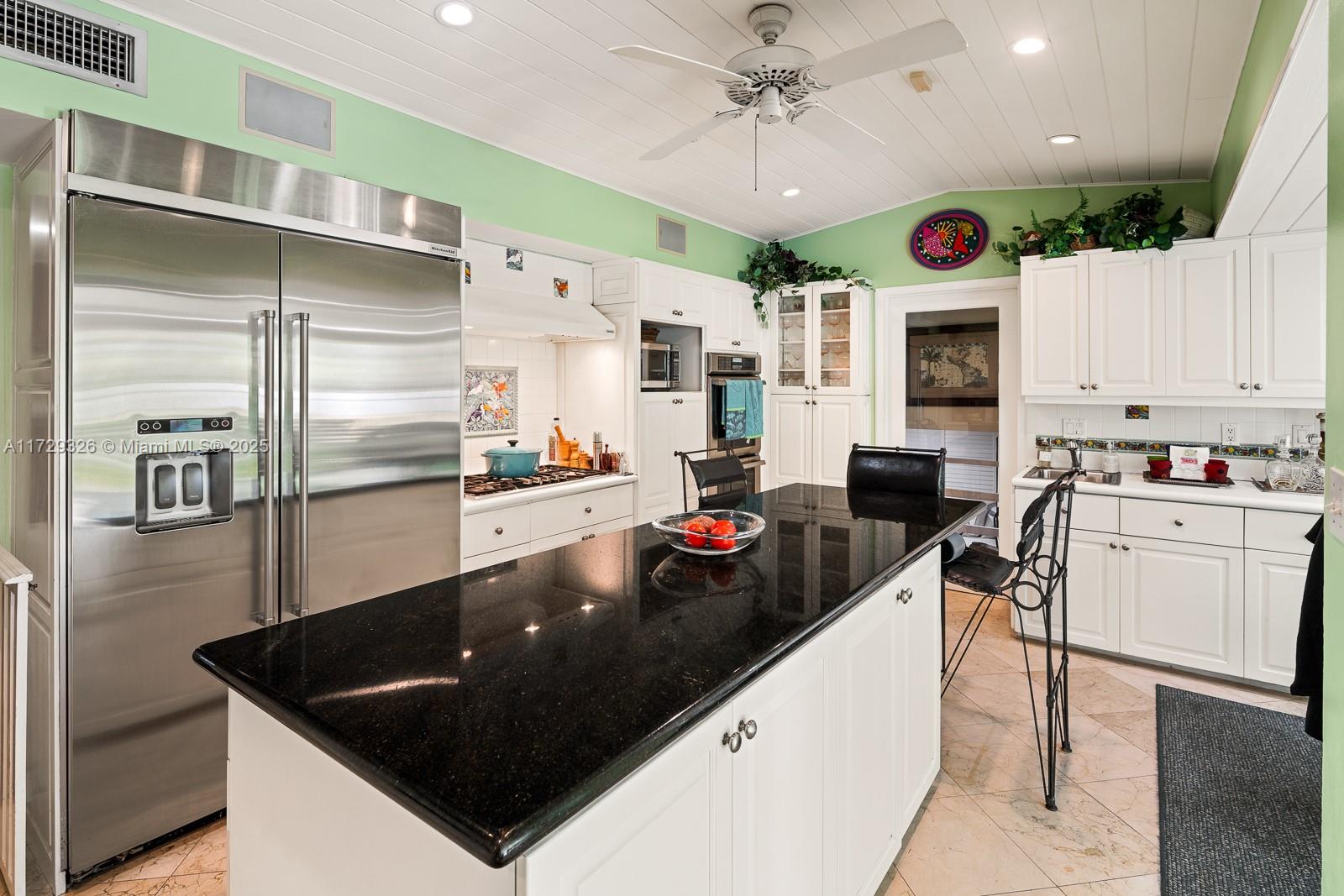 MASHTA ISLAND - Residential