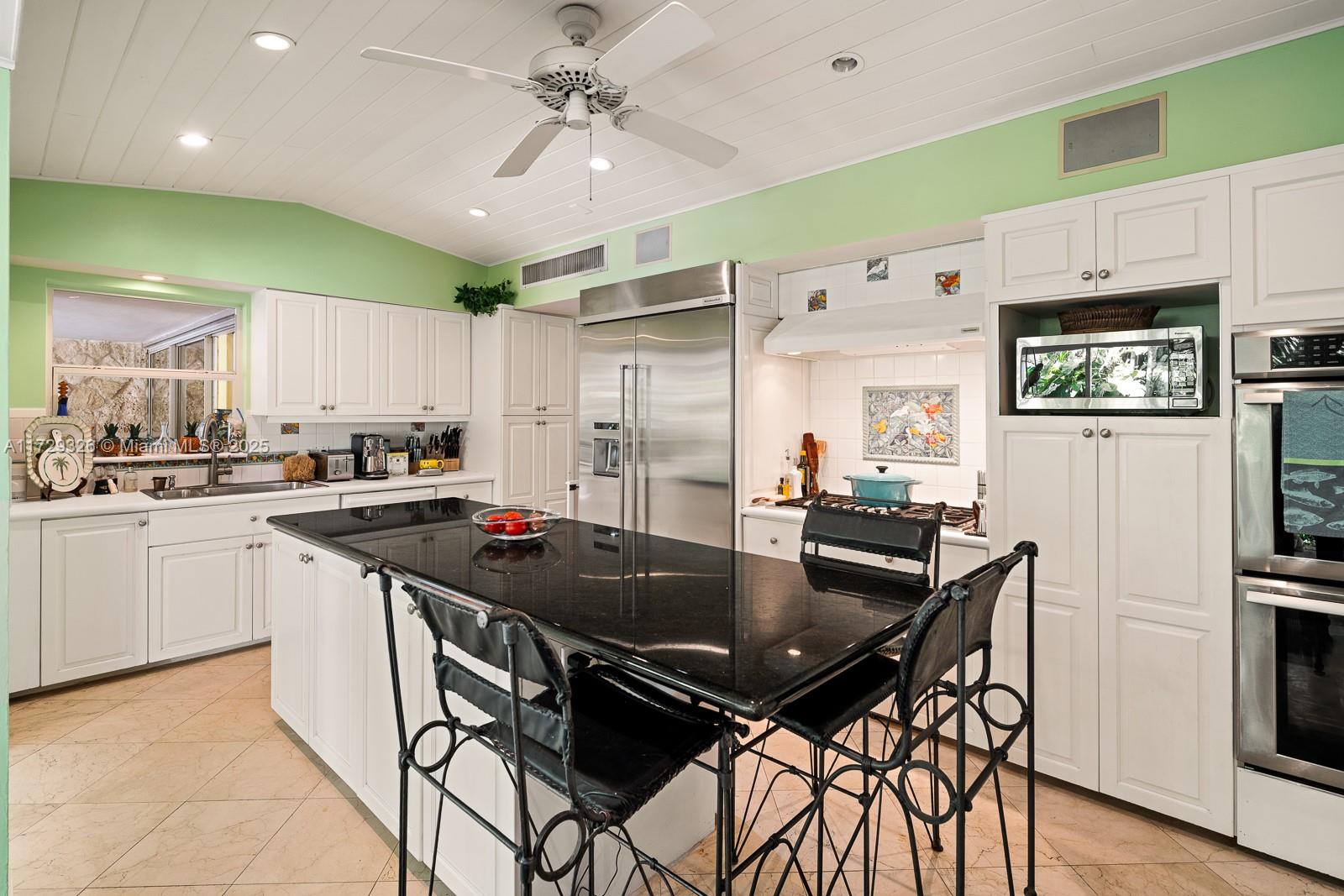 MASHTA ISLAND - Residential