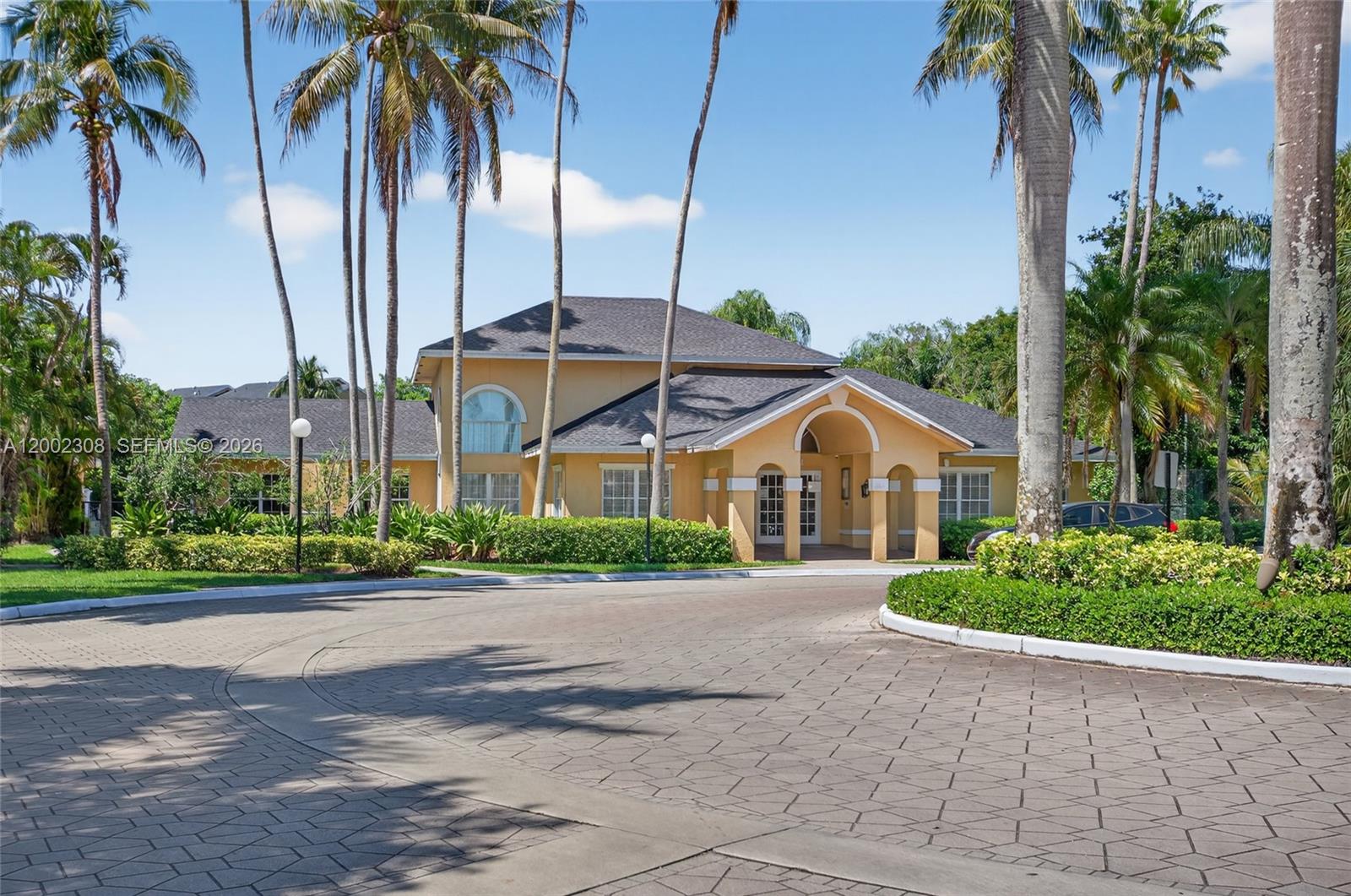 WINDWARD LAKES CONDO - Residential Lease