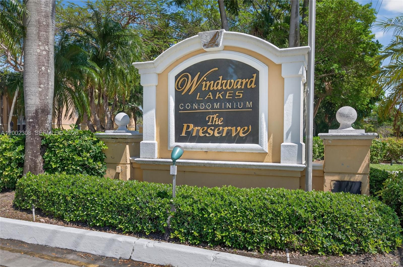 WINDWARD LAKES CONDO - Residential Lease