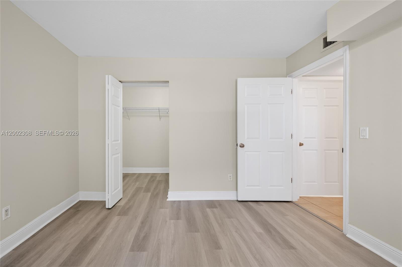 WINDWARD LAKES CONDO - Residential Lease