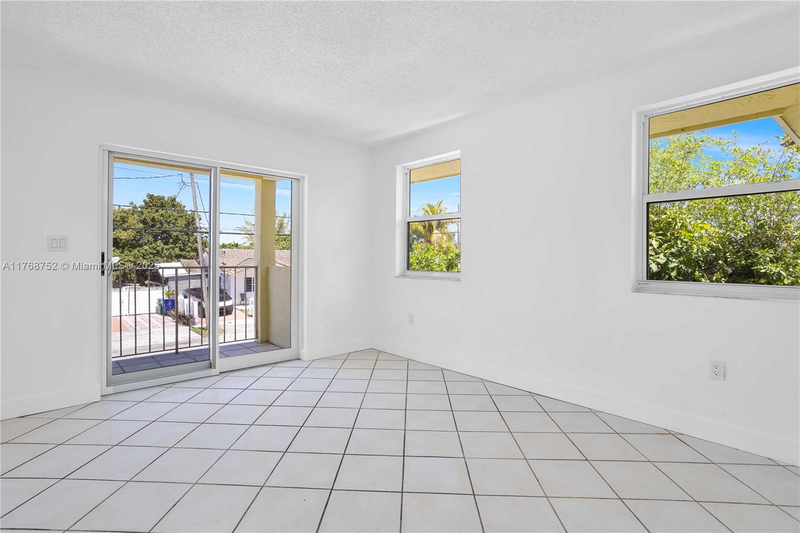 TWELFTH ST MANORS - Residential Income