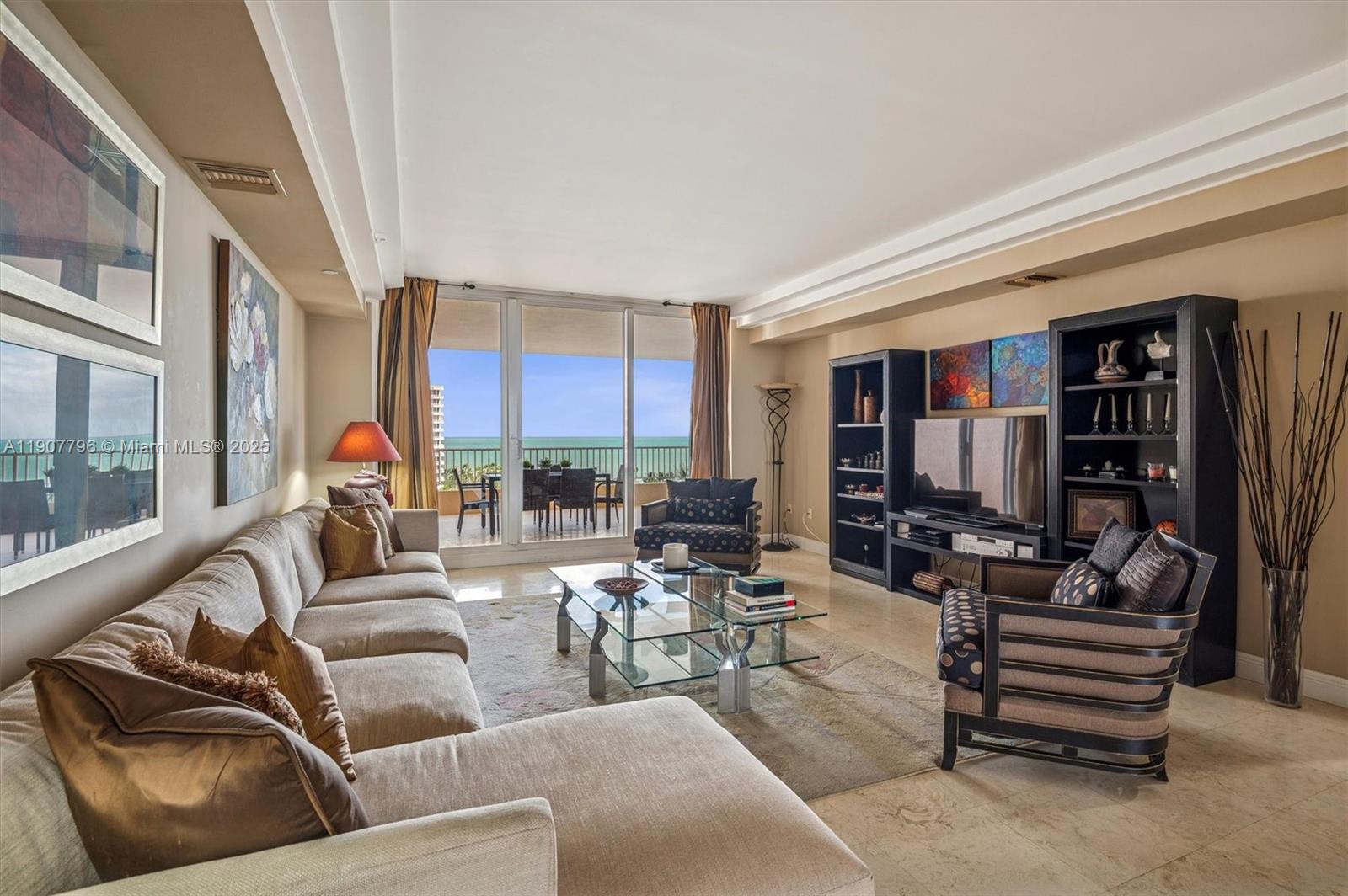 CLUB TOWER ONE CONDO - Residential