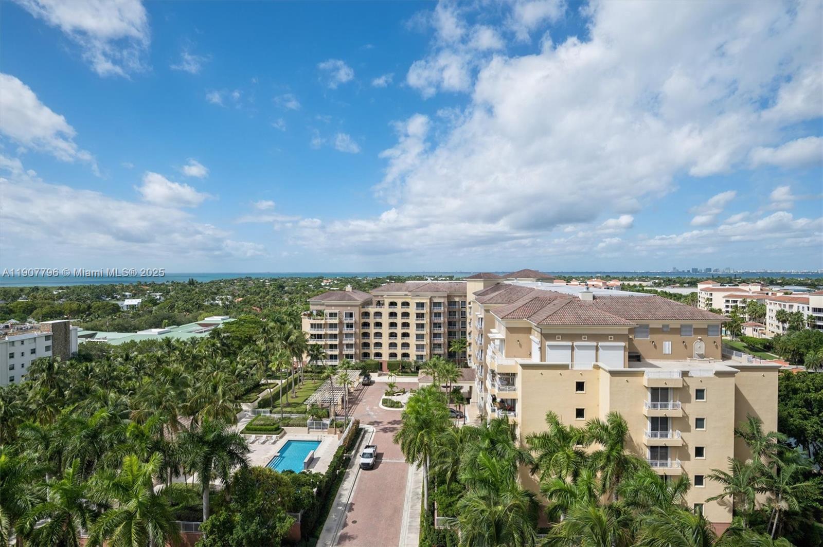 CLUB TOWER ONE CONDO - Residential