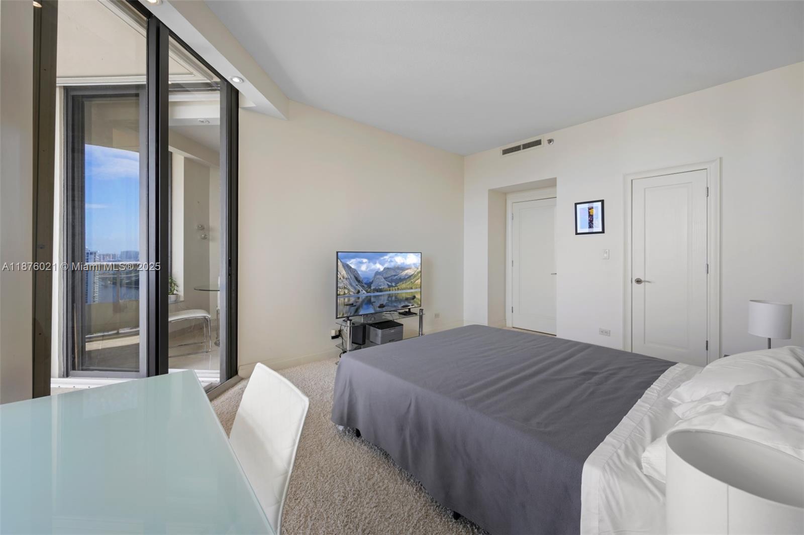 TERRACES NORTH TURNBERRY - Residential Lease