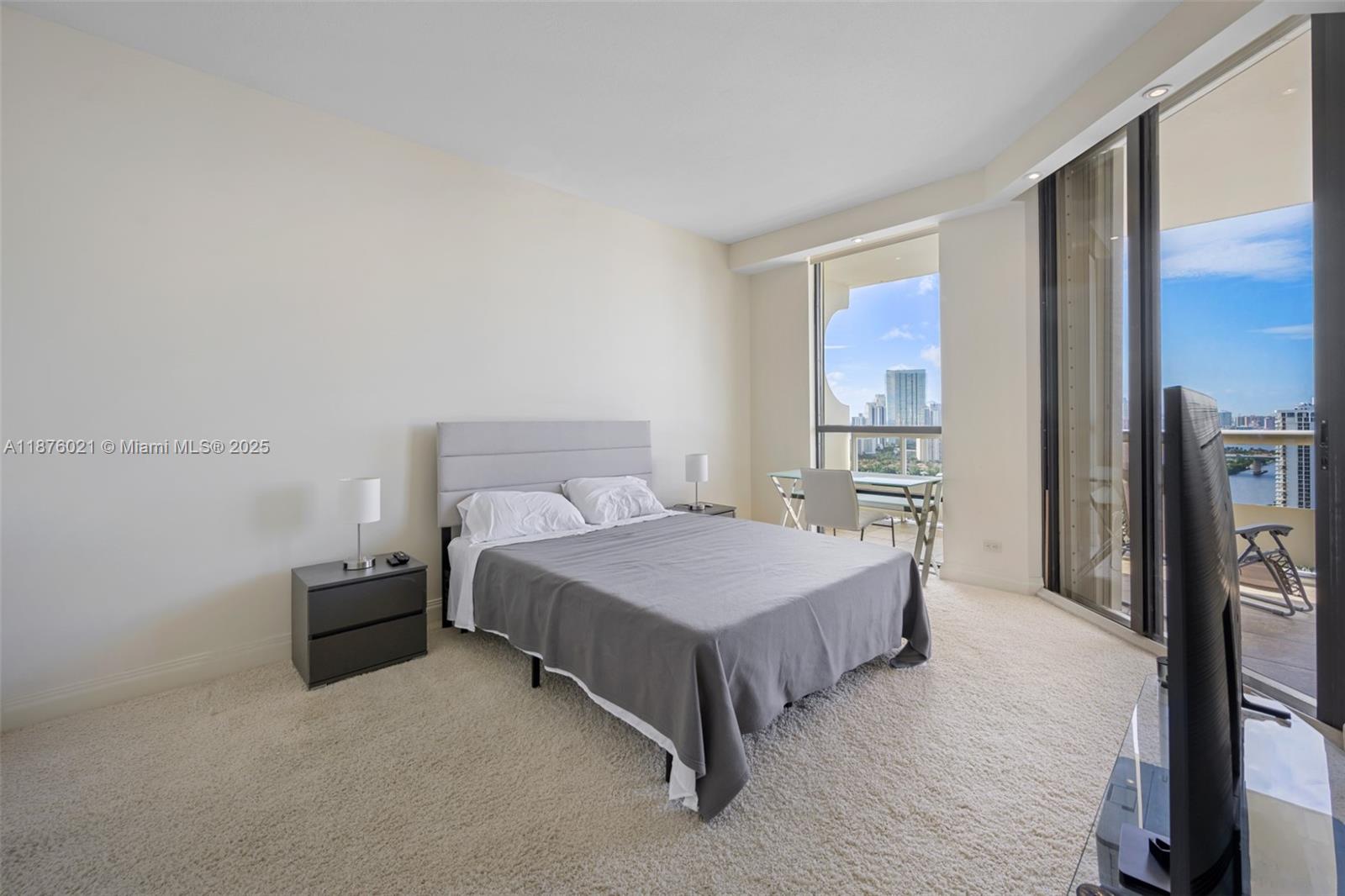 TERRACES NORTH TURNBERRY - Residential Lease