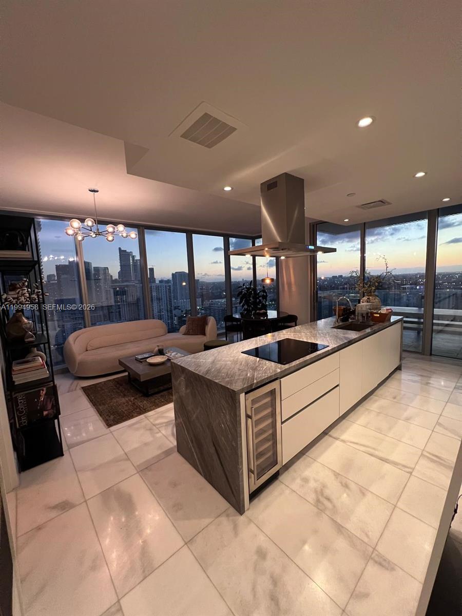 700 NE 26th Ter 2805