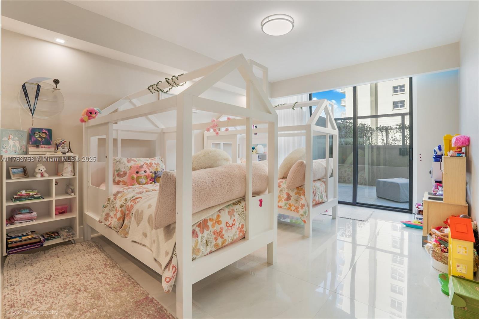 SABBIA BEACH CONDO - Residential