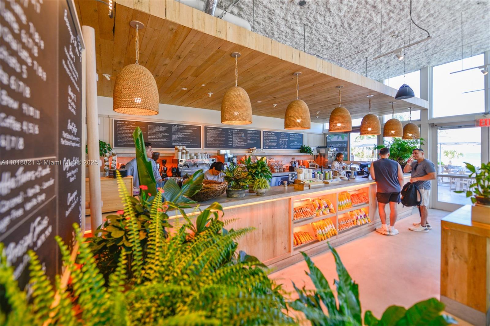 RONEY PALACE CONDO - Residential Lease