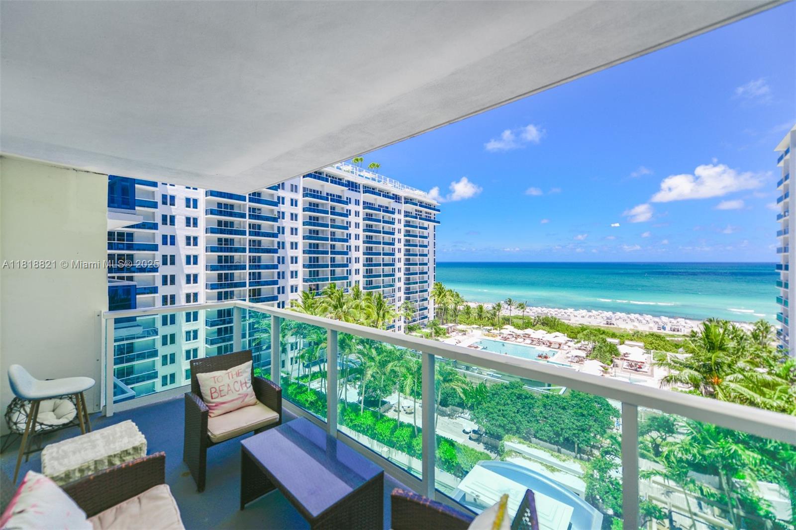 2301 Collins Ave 1025