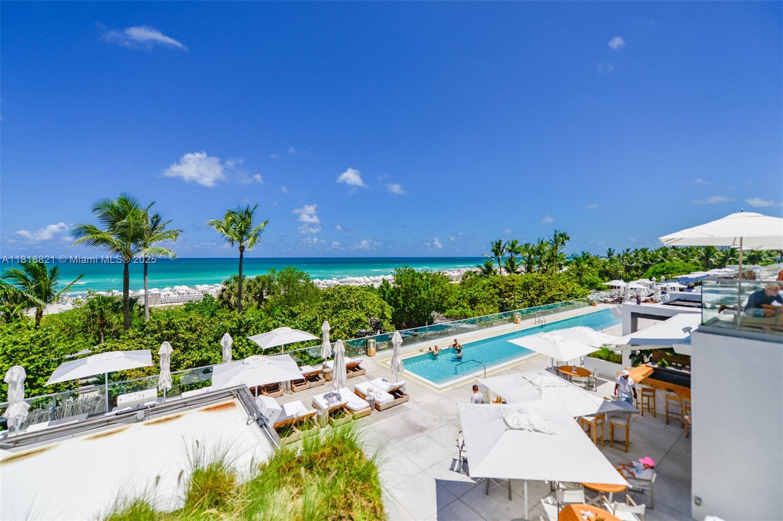 RONEY PALACE CONDO - Residential Lease