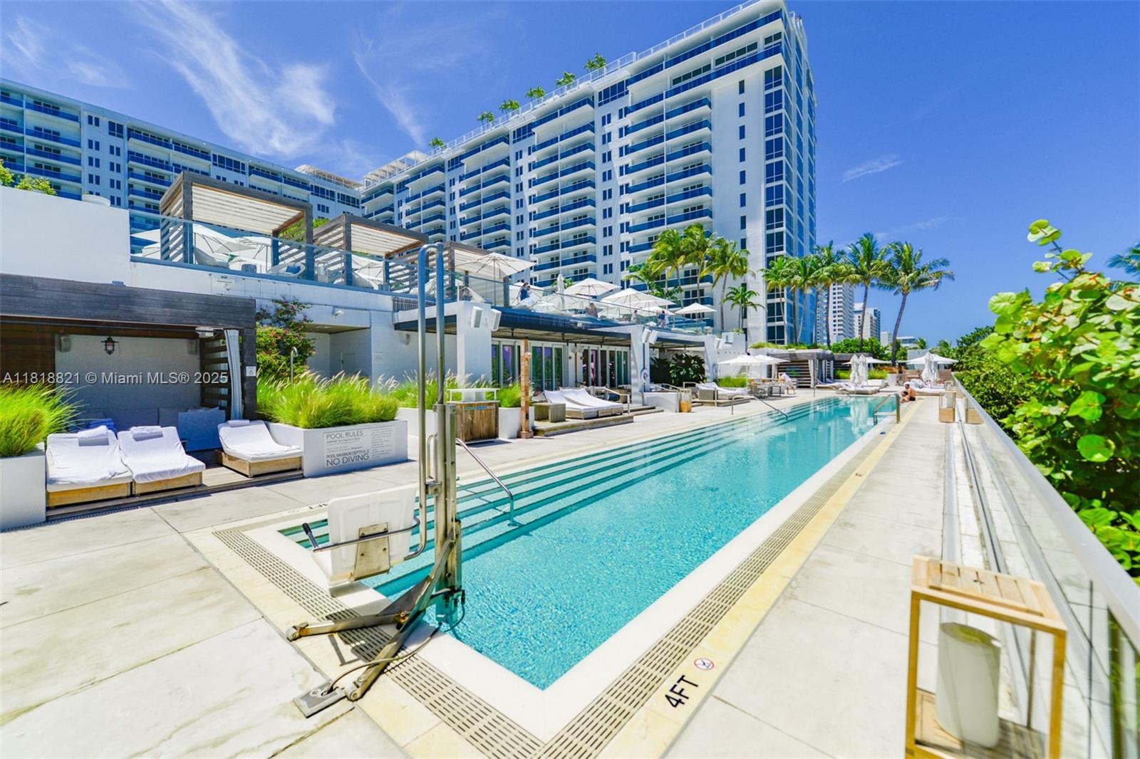 RONEY PALACE CONDO - Residential Lease