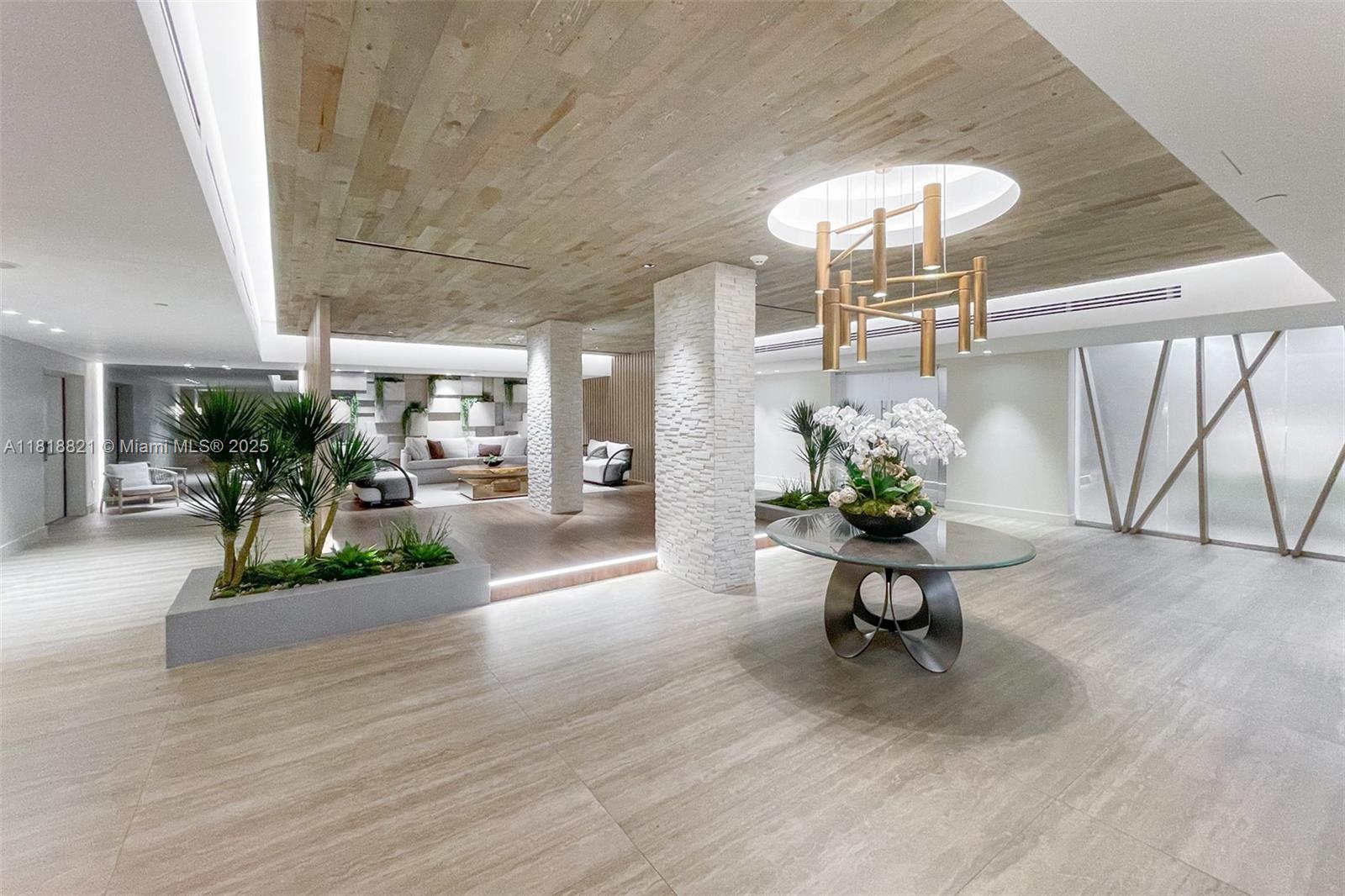 RONEY PALACE CONDO - Residential Lease