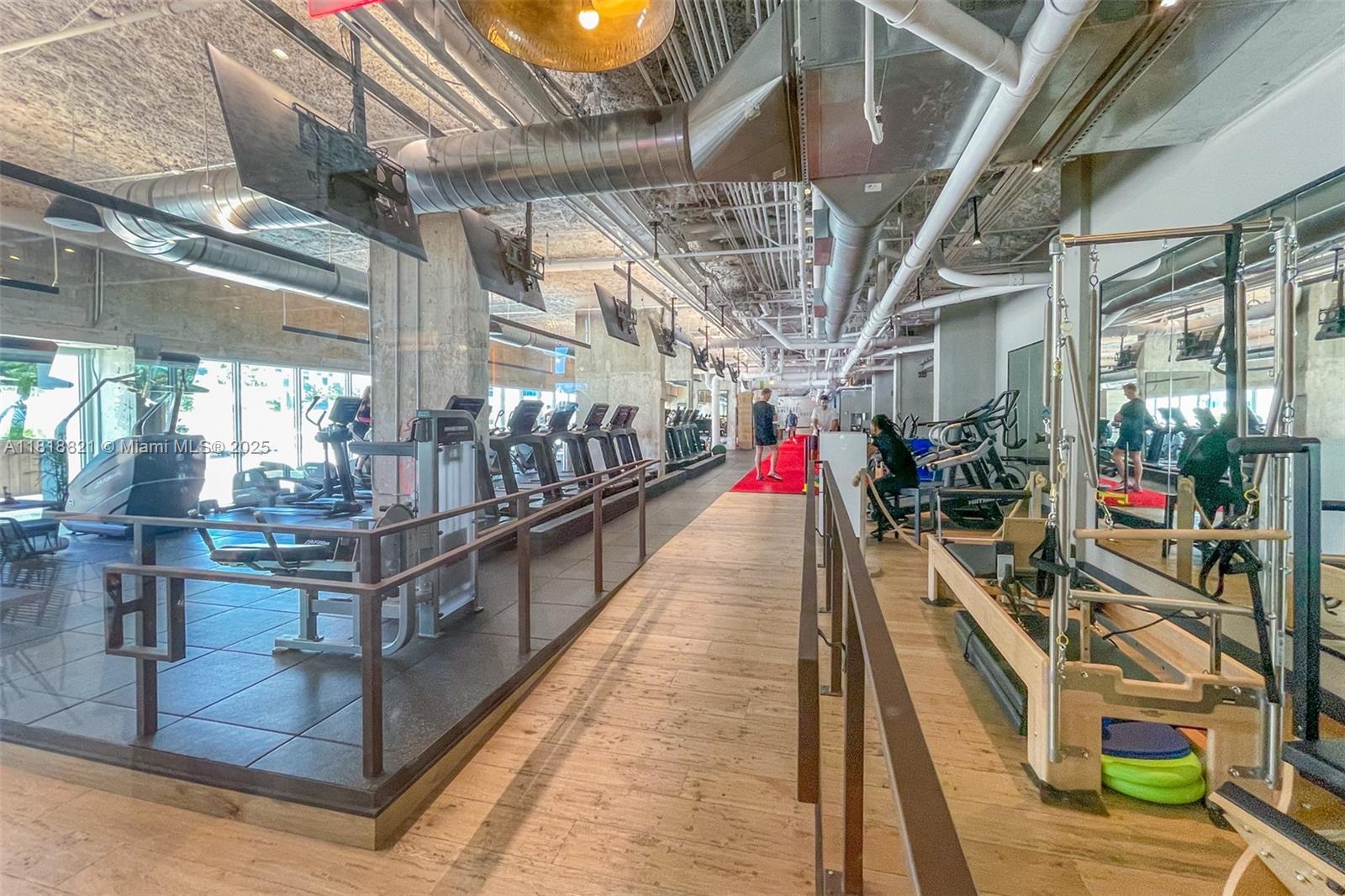 RONEY PALACE CONDO - Residential Lease