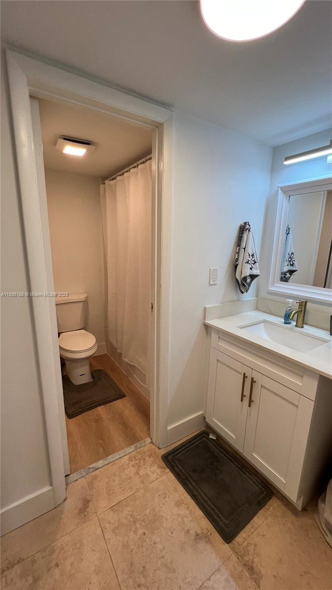 20500 W Country Club Dr 117