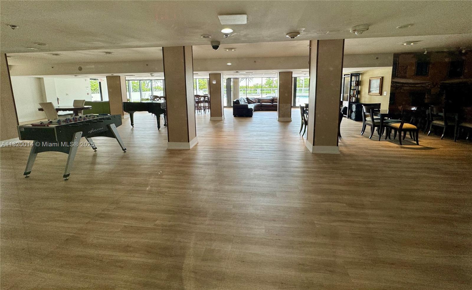 THE PLAZA OF BAL HARBOUR - Residential Lease