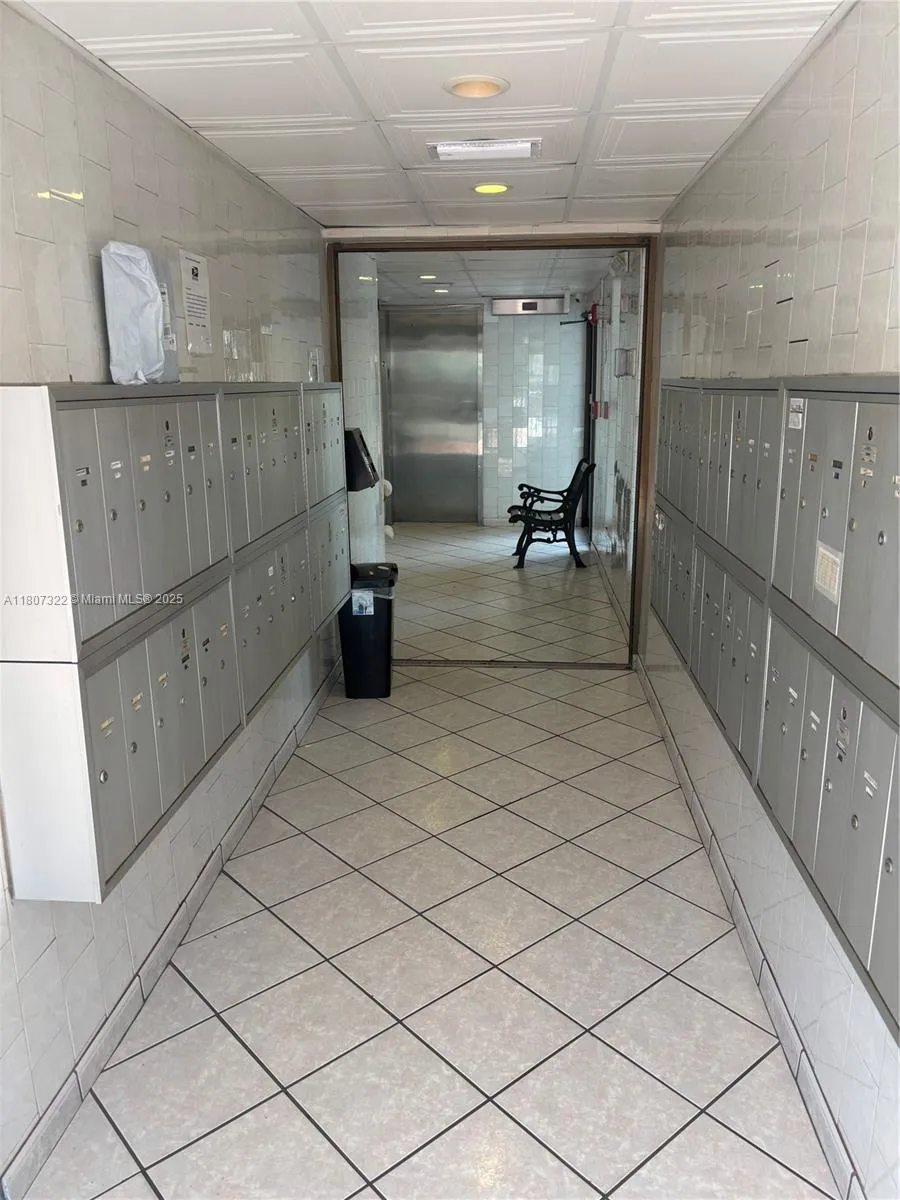 Miami Beach, Florida 33141, United States, 1 Bedroom Bedrooms, ,2 BathroomsBathrooms,Residential,Active,135460