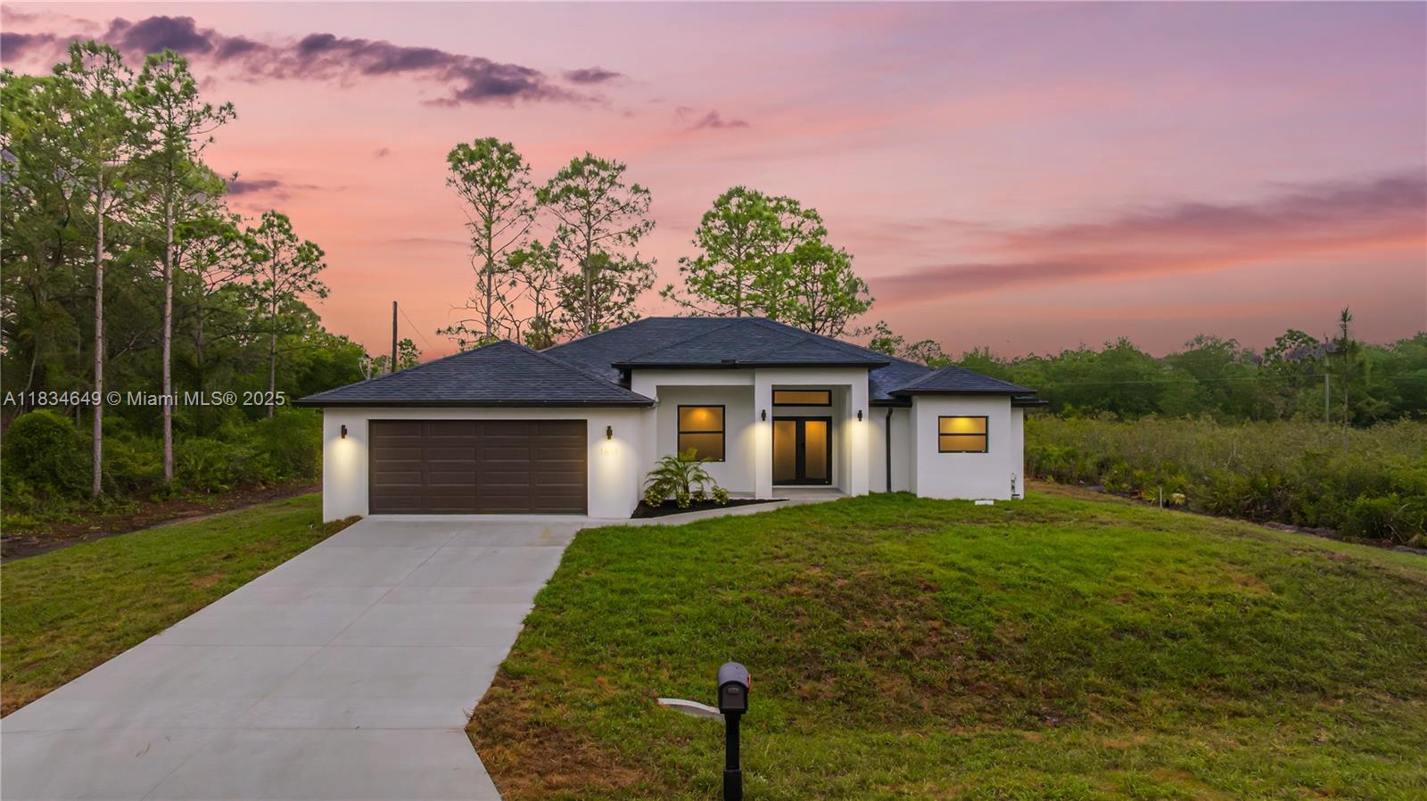 LEHIGH ACRES - Residential