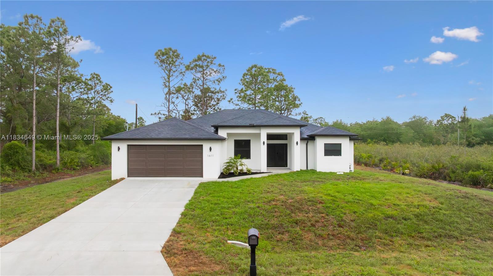 LEHIGH ACRES - Residential