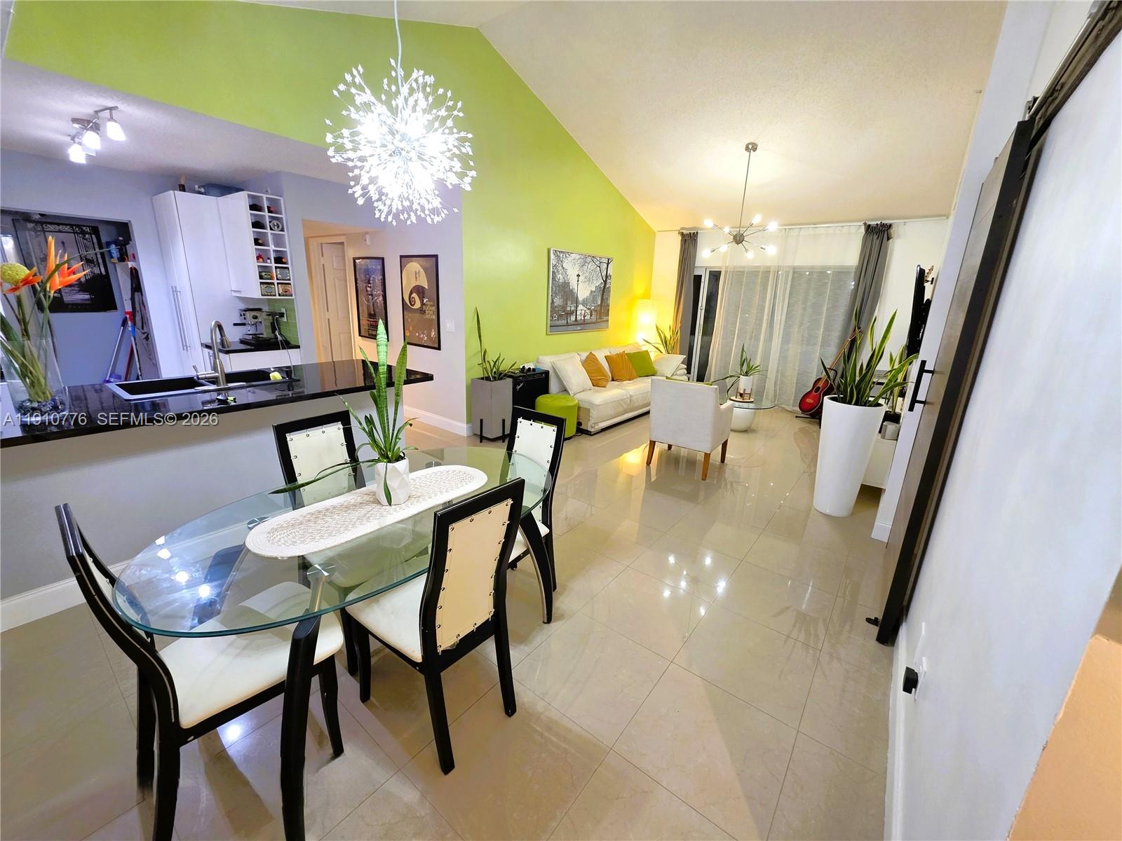 ROYAL GRAND CONDO - Residential