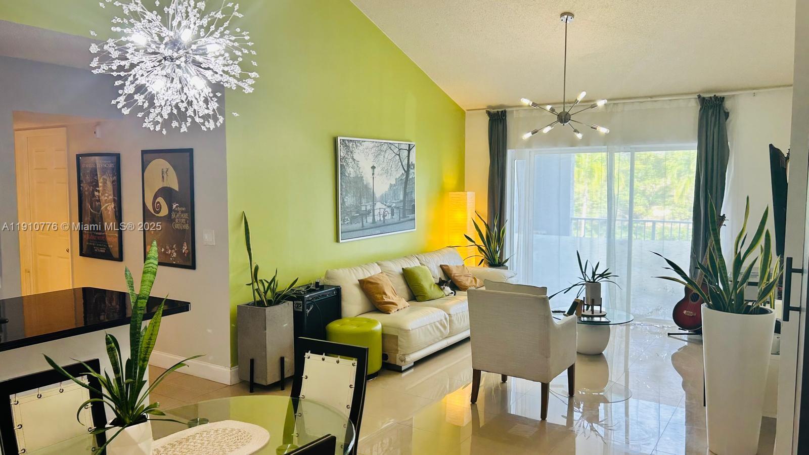 ROYAL GRAND CONDO - Residential