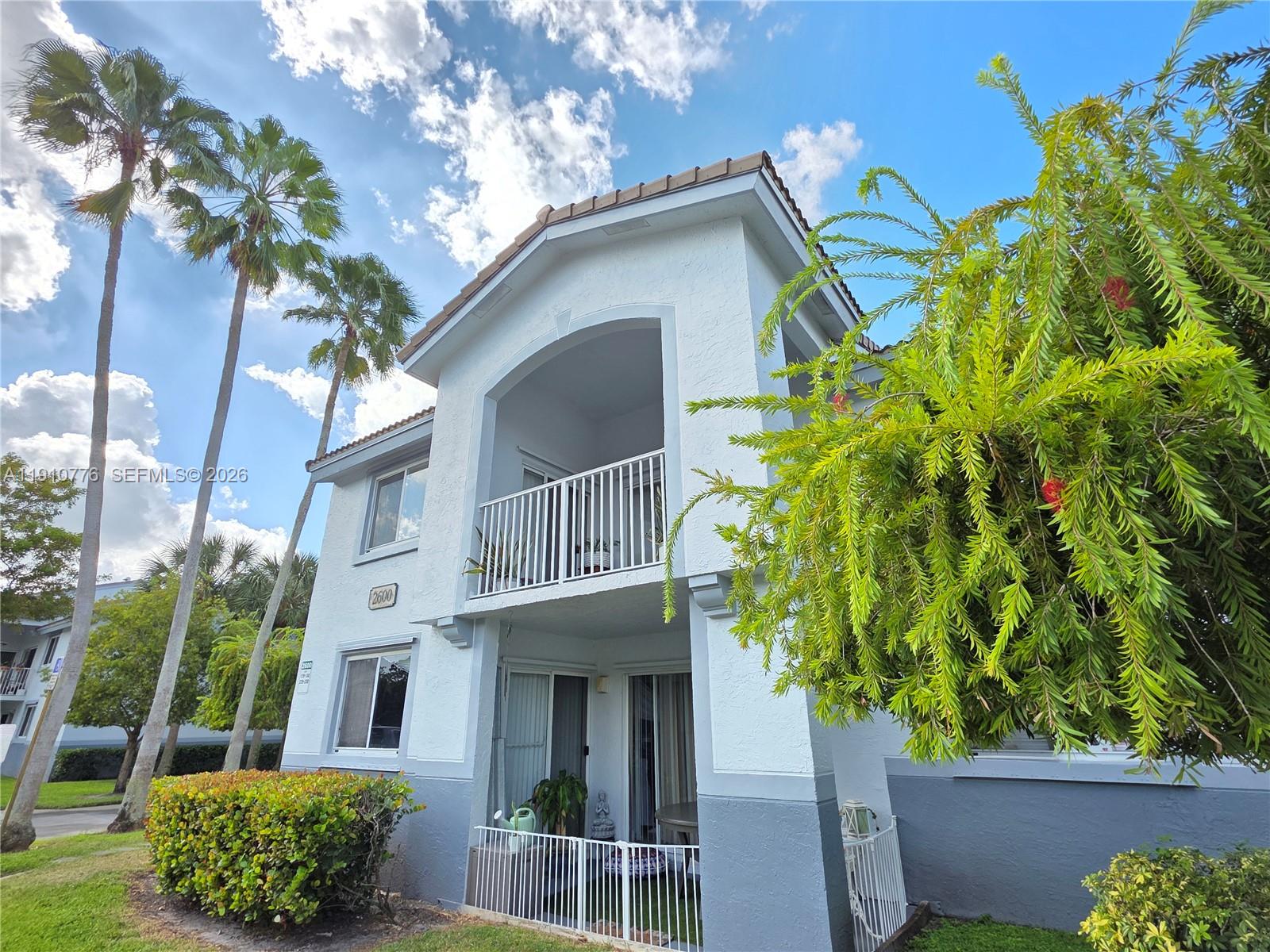 ROYAL GRAND CONDO - Residential