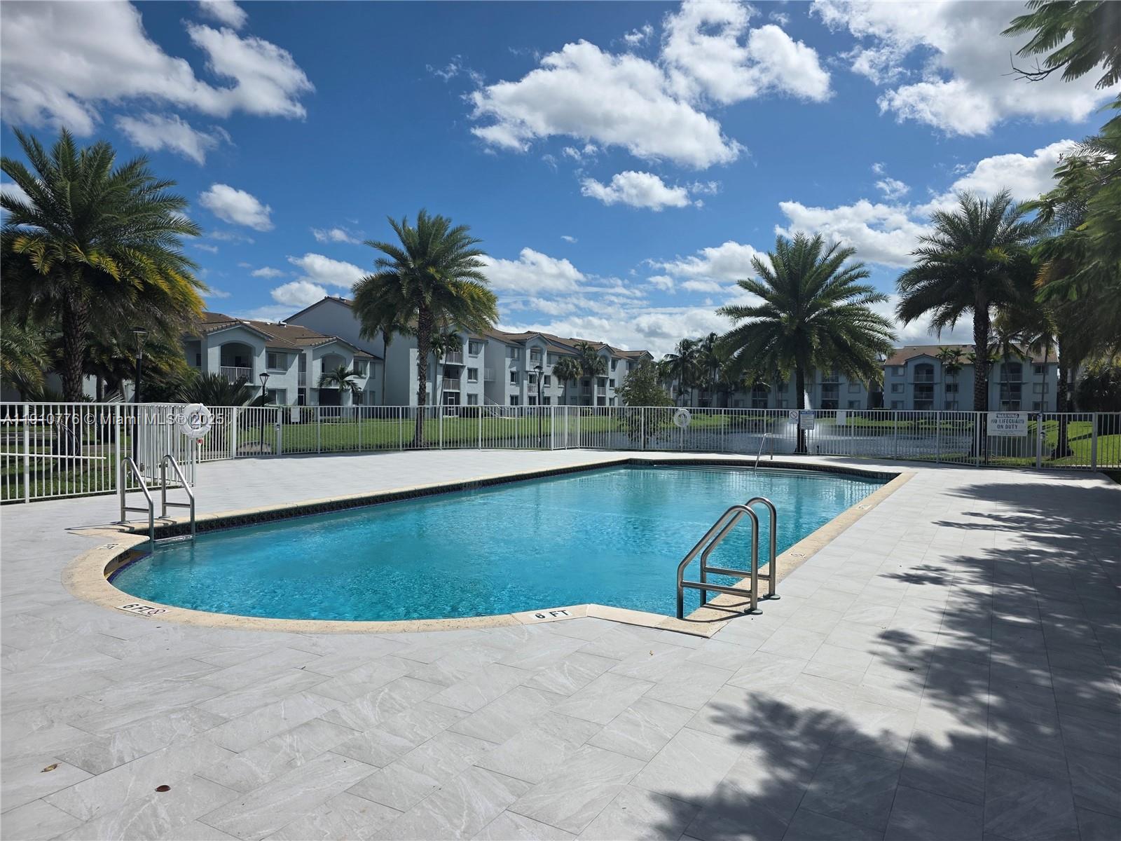 ROYAL GRAND CONDO - Residential