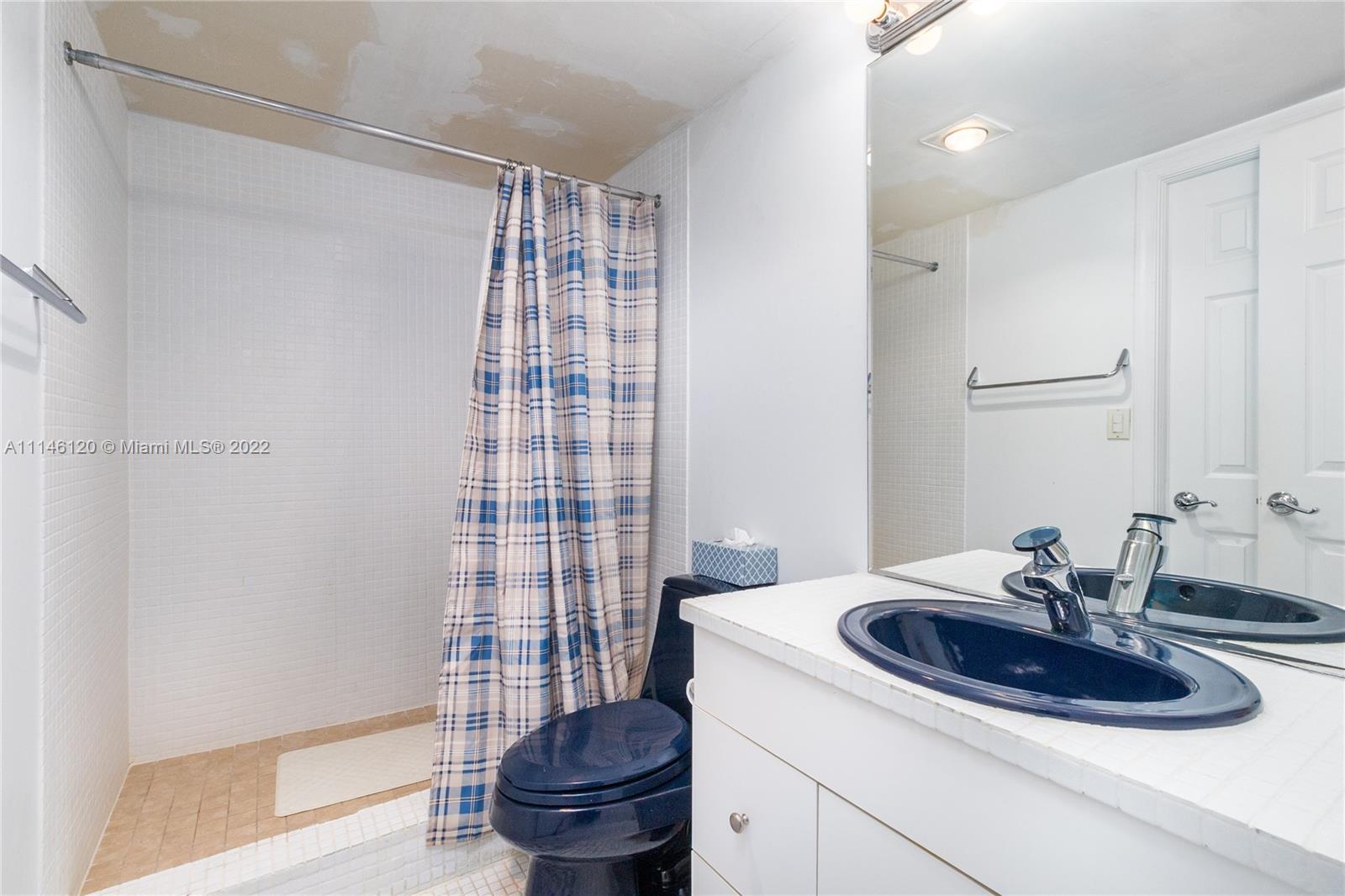 OCEAN POINT CONDO - Residential