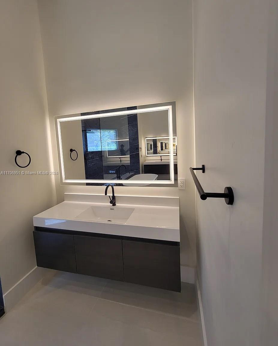 RIDGEWOOD SUB - Residential