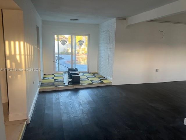 600 SW 28th Way