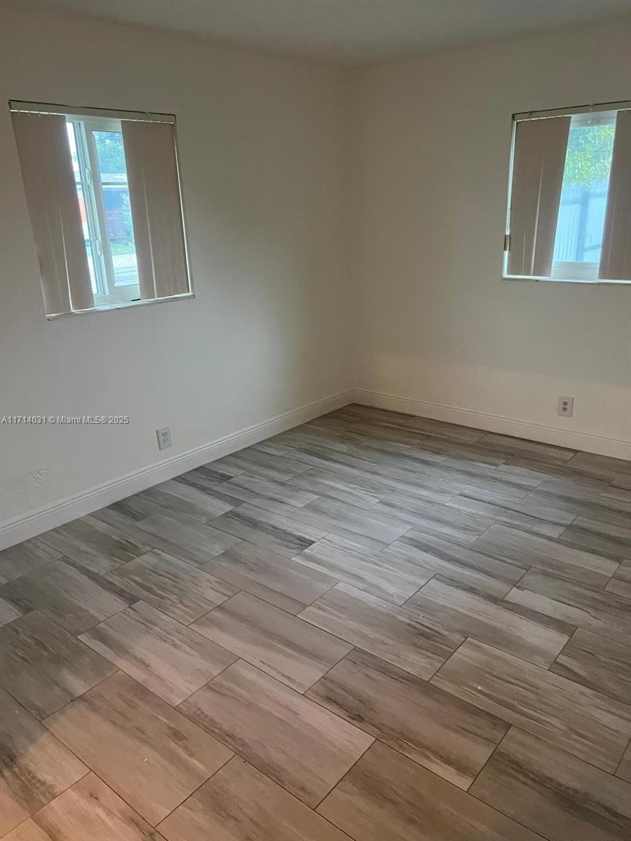 PARK PLAZA - Residential