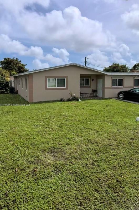 Property for Sale at 600 Sw 28th Way, Fort Lauderdale, Broward County, Florida - Bedrooms: 3 
Bathrooms: 2  - $580,000